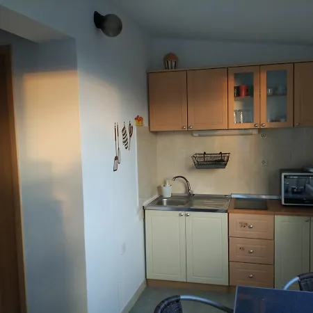 Apartment Spacious Apartment With Garden In Starigrad Croatia Starigrad Paklenica